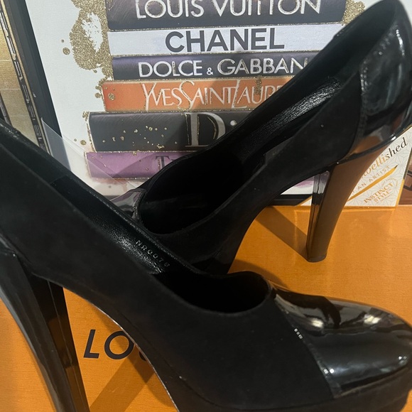 Louis Vuitton Heels - Picture 5 of 7
